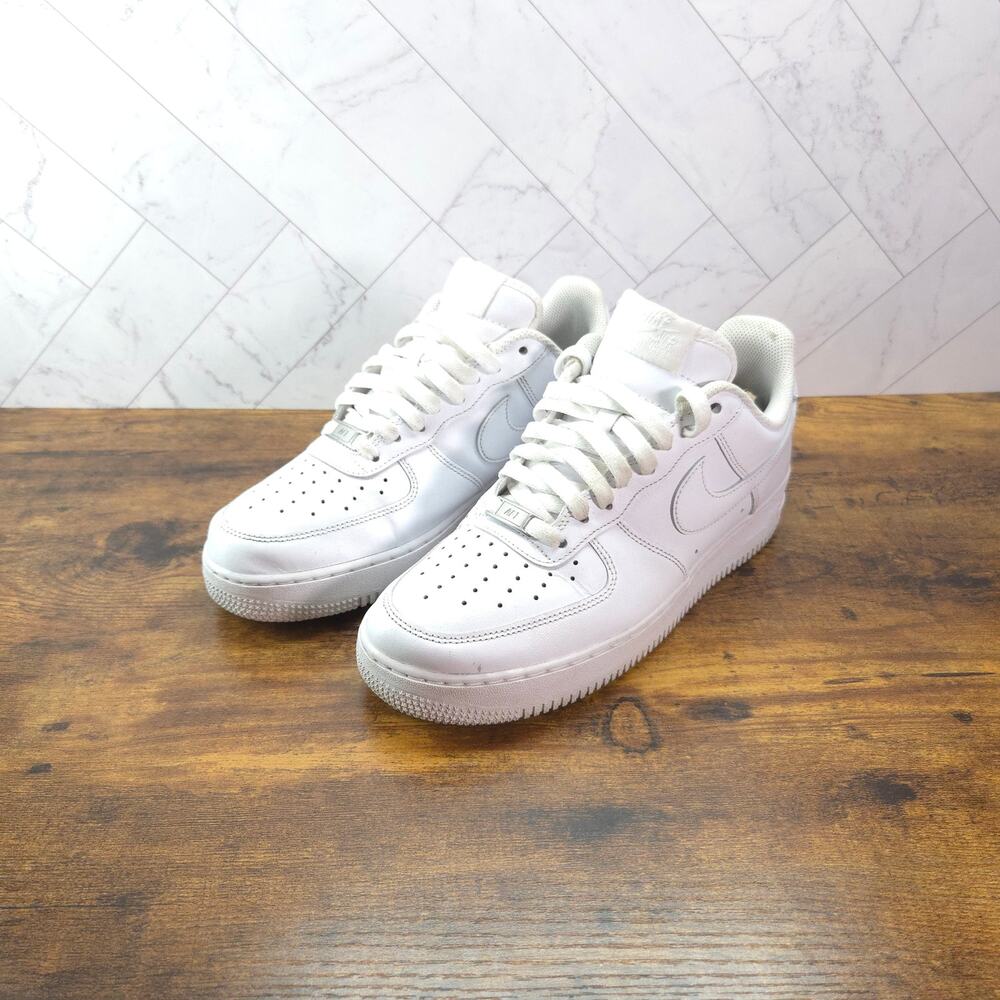 Nike Air Force 1 '07 Triple White Men 7.5 Women 9 Leather CW2288-111 AF1